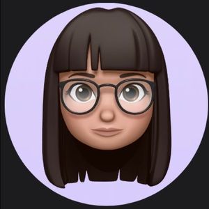 Meet your Posher, Carolina